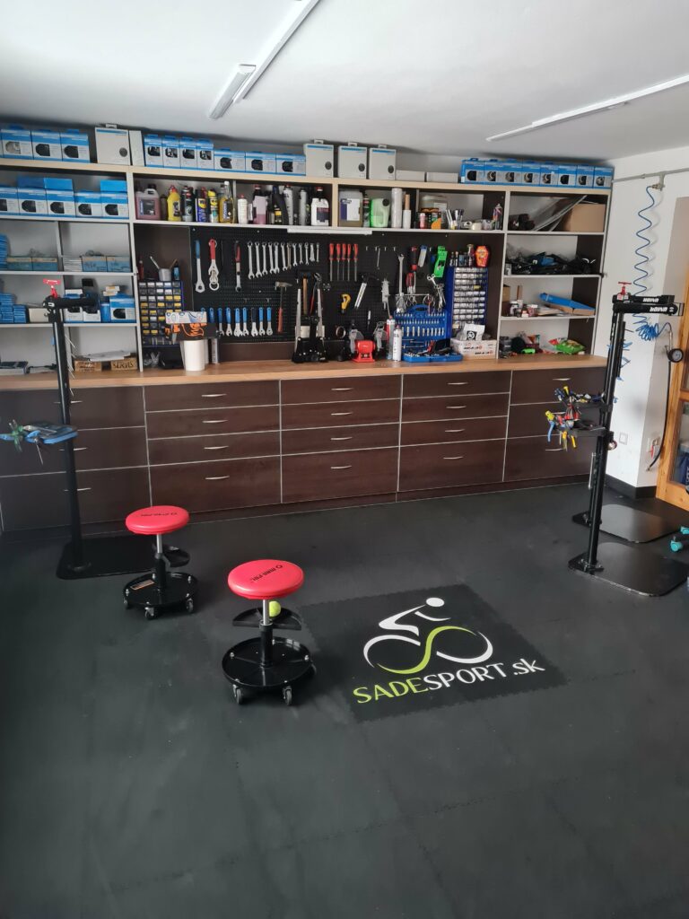 Taller de bicicletas, Eslovaquia